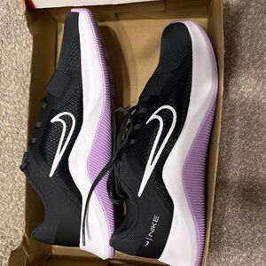 Nike Women's MC Trainer 2